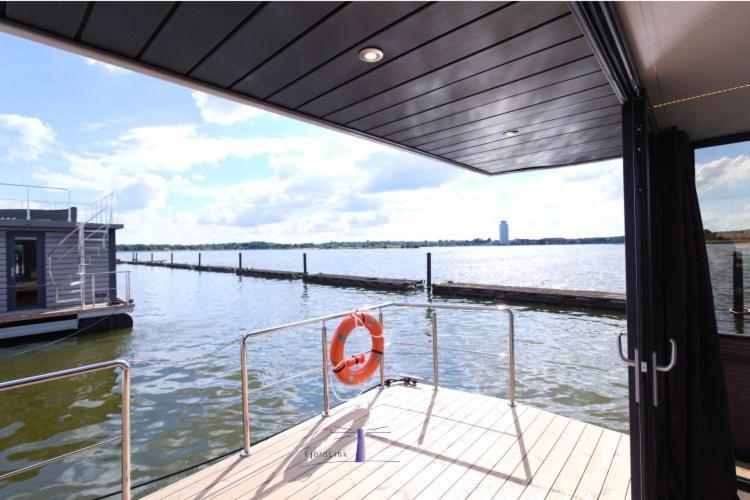 Hotel Hausboot Fjord Aries Mit Dachterrasse In Schleswig Exterior foto